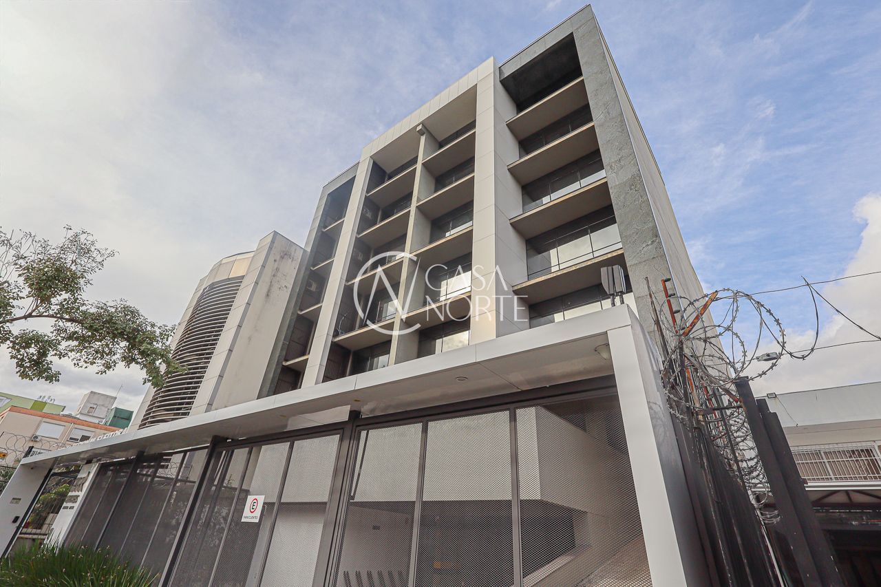 Sala Comercial à venda com 1 quarto, 44m², 1 vaga, Avenida Padre Cacique no bairro Praia de Belas em Porto Alegre