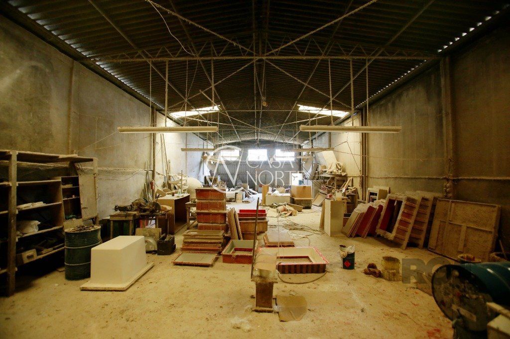 Pavilhão à venda  com 0m², 3 vagas, Avenida Manoel Elias no bairro Jardim Leopoldina em Porto Alegre