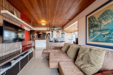 Cobertura à venda com 4 quartos, 211m², 1 suíte, 2 vagas, Avenida Cristóvão Colombo no bairro Higienópolis em Porto Alegre