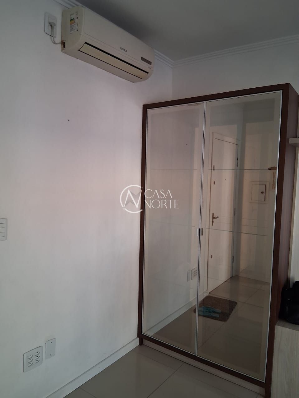 Apartamento à venda com 2 quartos, 72m², 1 vaga, Rua General Lima e Silva no bairro Centro Histórico em Porto Alegre