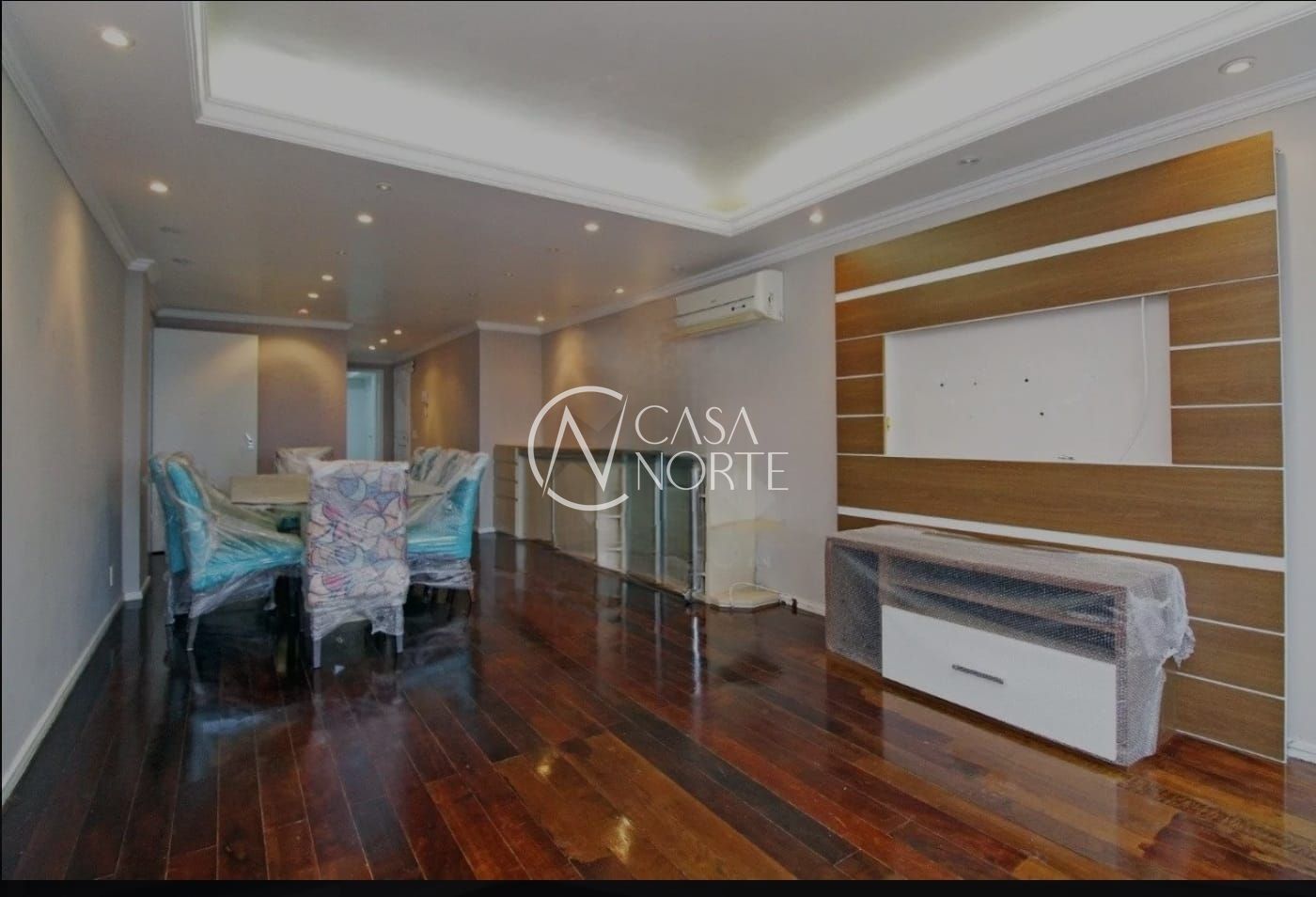 Apartamento à venda com 3 quartos, 121m², 1 suíte, 1 vaga, Rua Quintino Bocaiúva no bairro Moinhos de Vento em Porto Alegre