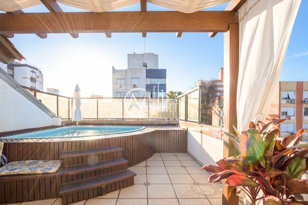 Cobertura à venda com 2 quartos, 164m², 2 vagas, Rua Ferreira Viana no bairro Petrópolis em Porto Alegre