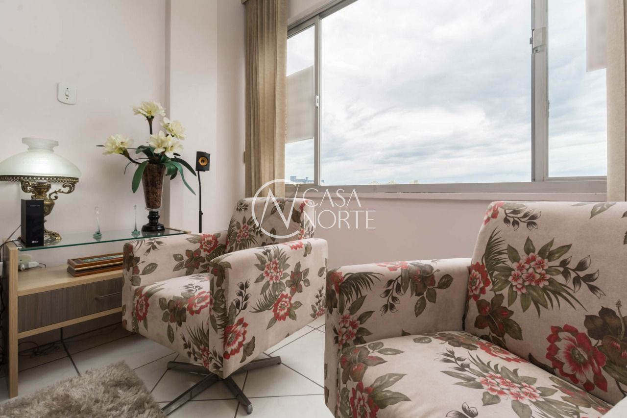 Apartamento à venda com 2 quartos, 114m², Rua Santos Dumont no bairro Floresta em Porto Alegre