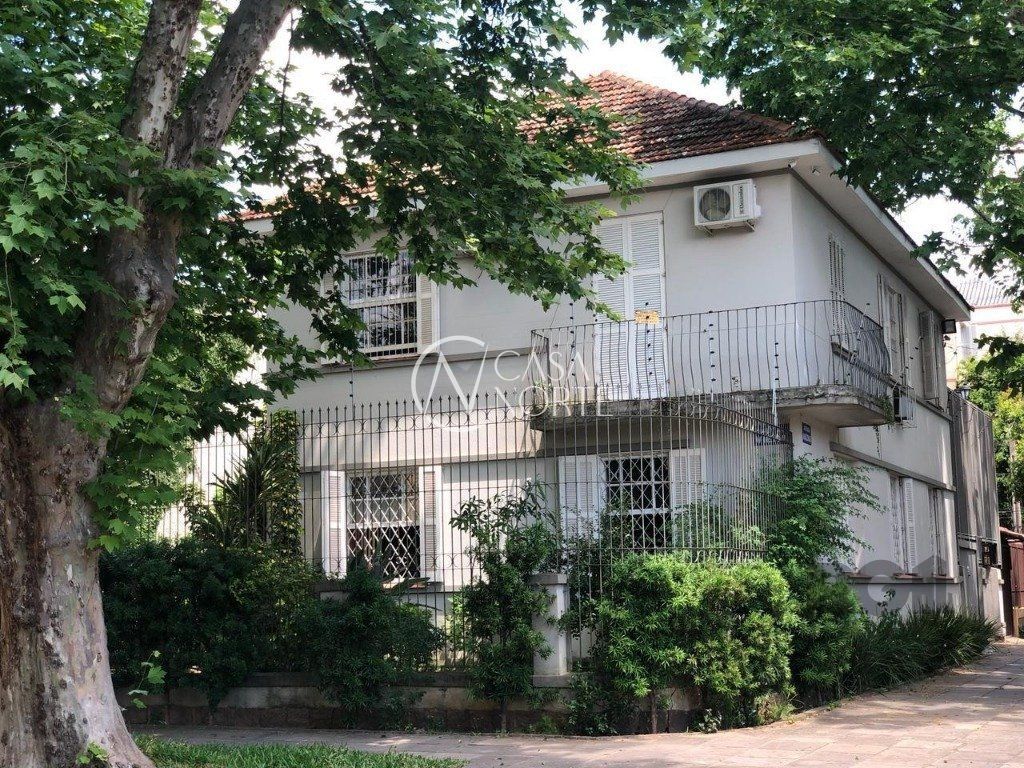 Sobrado à venda com 6 quartos, 257m², 3 vagas, Avenida Viena no bairro São Geraldo em Porto Alegre