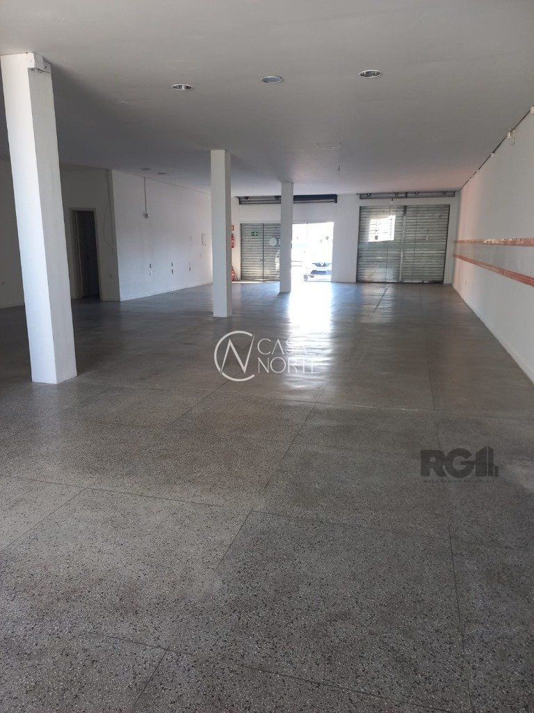 Loja à venda , 190m², 2 vagas, Avenida do Forte no bairro Vila Ipiranga em Porto Alegre
