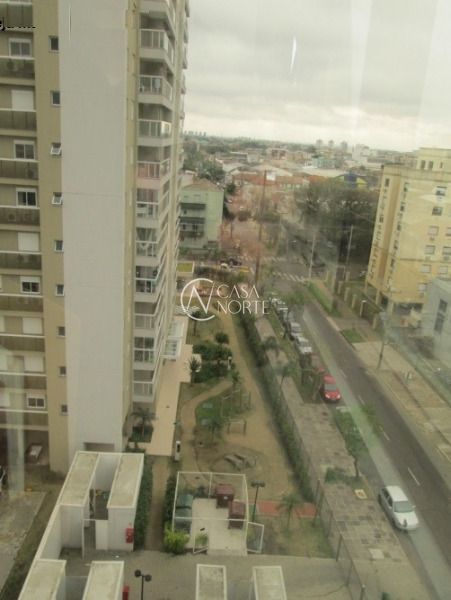 Sala Comercial à venda com 1 quarto, 4513m², 1 vaga, Rua Santos Dumont no bairro Floresta em Porto Alegre