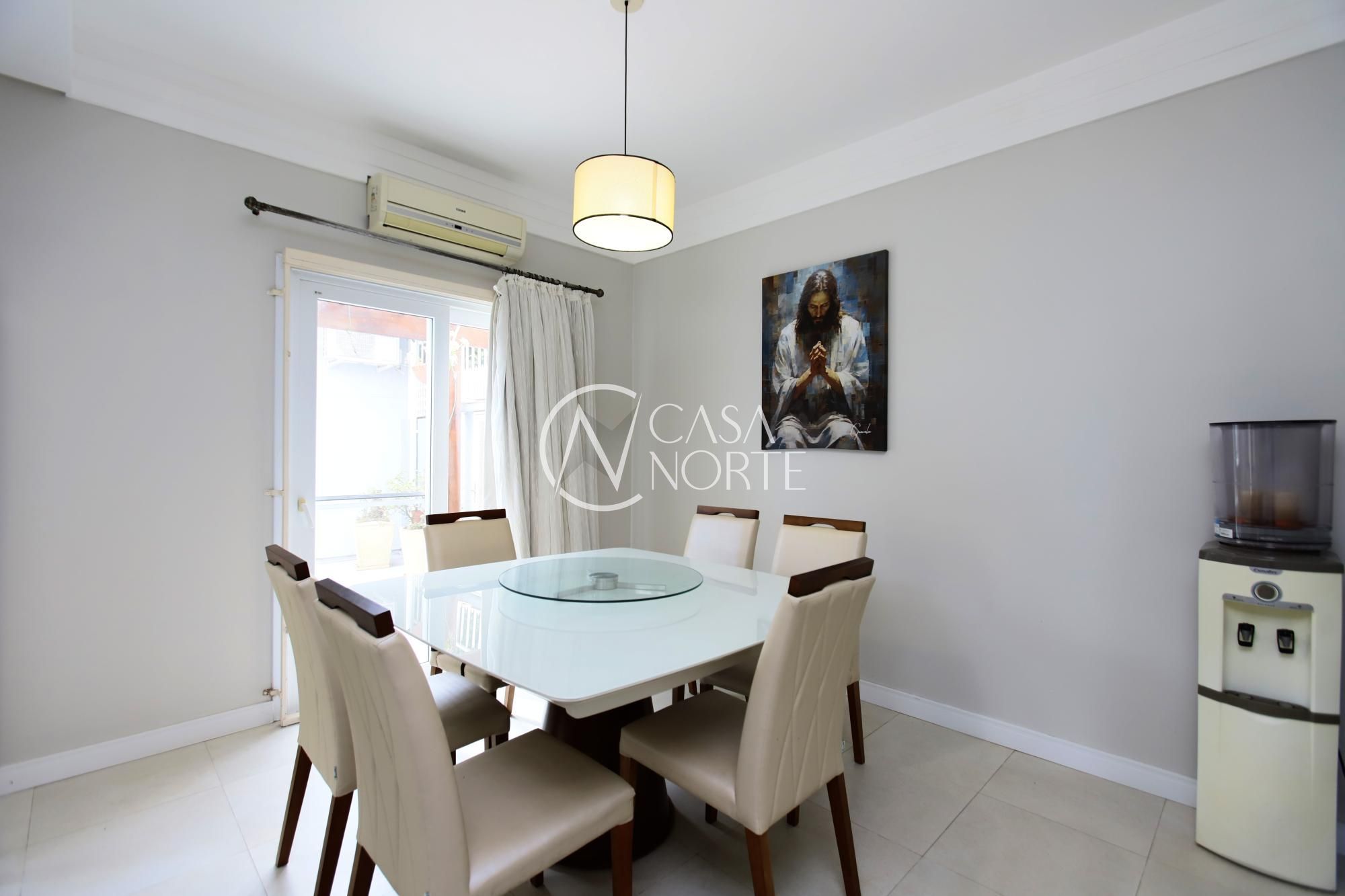 Casa de Condomínio à venda com 3 quartos, 175m², 1 suíte, 2 vagas, Rua Derocy Peres da Palma no bairro Lomba do Pinheiro em Porto Alegre