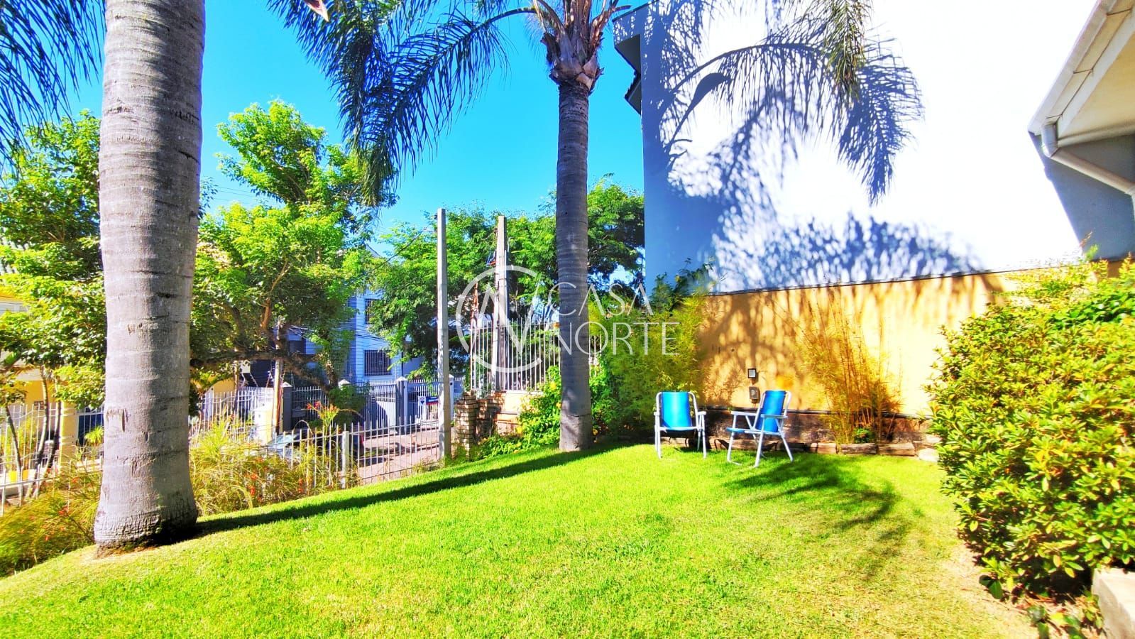 Casa à venda com 4 quartos, 153m², 2 suítes, 3 vagas, Rua Doutor Galdino Nunes Vieira no bairro Jardim Sabará em Porto Alegre