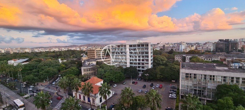 Apartamento à venda com 3 quartos, 87m², Avenida Osvaldo Aranha no bairro Bom Fim em Porto Alegre