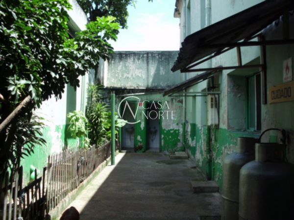 Prédio Comercial à venda  com 2195m², Rua Hoffmann no bairro Floresta em Porto Alegre