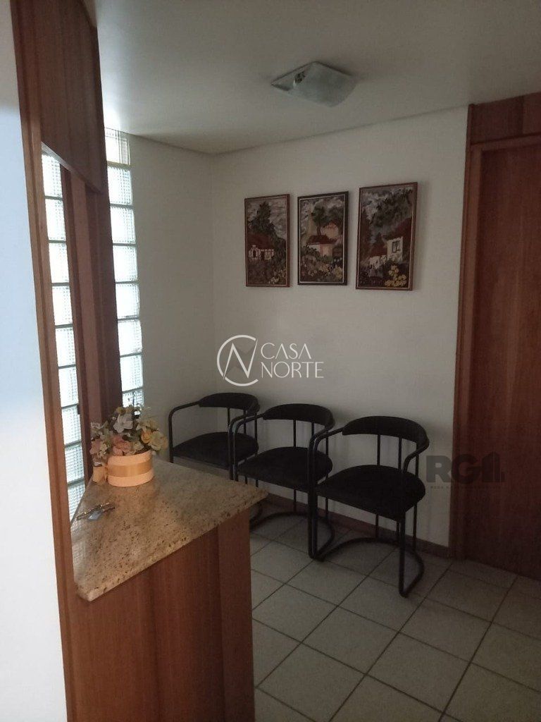 Sala Comercial à venda , Avenida Taquara no bairro Petrópolis em Porto Alegre