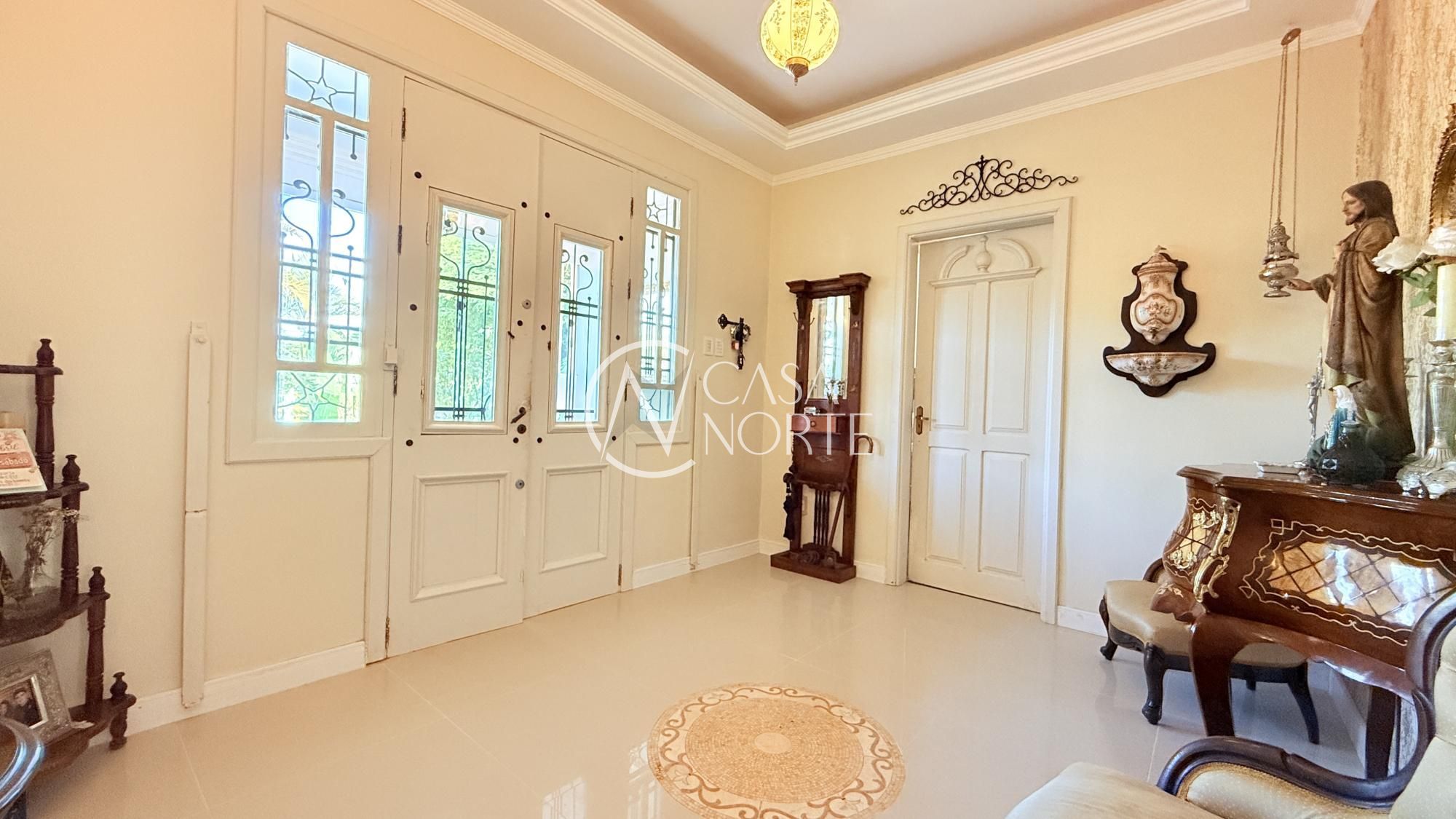 Casa à venda com 3 quartos, 280m², 1 suíte, 4 vagas, Avenida Guaíba no bairro Vila Assunção em Porto Alegre