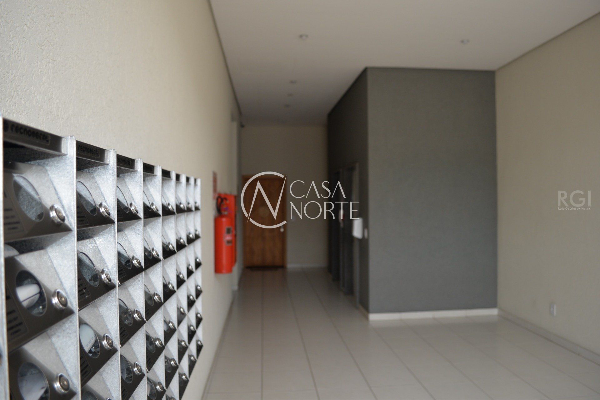 Apartamento à venda com 3 quartos, 71m², 1 suíte, 1 vaga, Avenida Bento Gonçalves no bairro Agronomia em Porto Alegre
