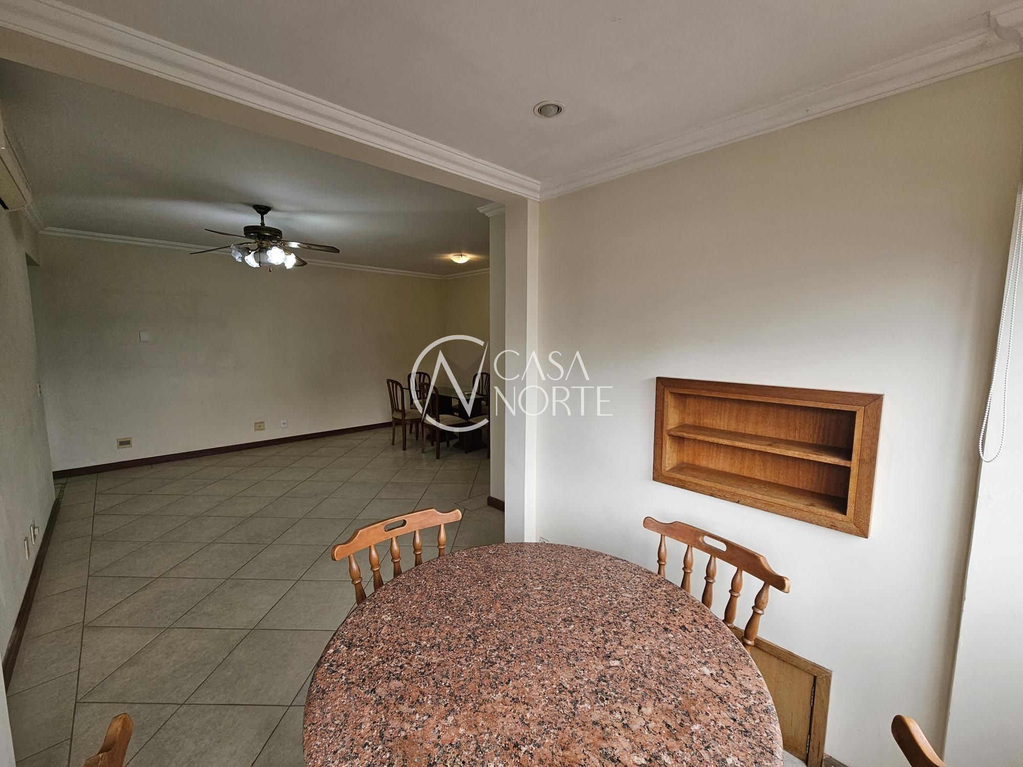 Apartamento à venda com 3 quartos, 91m², 1 suíte, 1 vaga, Rua Visconde do Herval no bairro Menino Deus em Porto Alegre