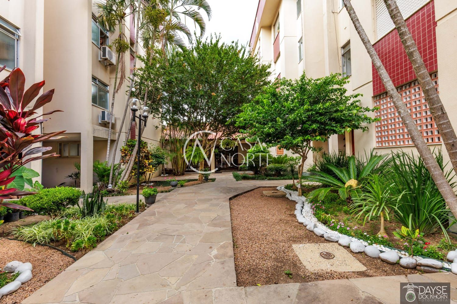 Apartamento à venda com 2 quartos, 69m², 2 vagas, Rua Professor Abílio Azambuja no bairro Jardim do Salso em Porto Alegre