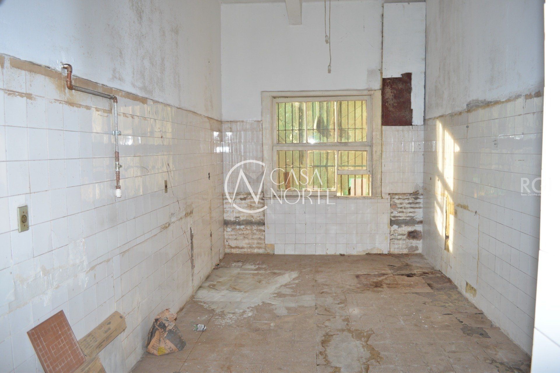 Prédio Residencial à venda com 7 quartos, 470m², Avenida Cristóvão Colombo no bairro São João em Porto Alegre