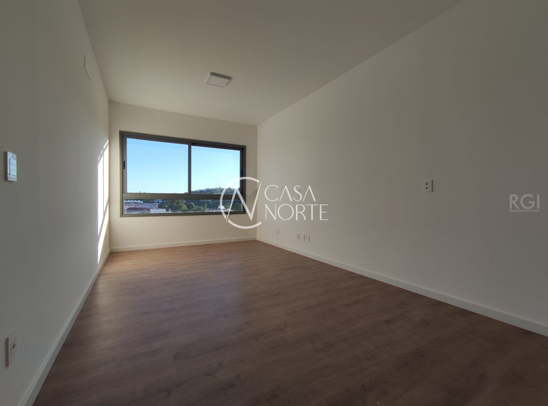 Apartamento à venda com 1 quarto, 44m², 1 suíte, 1 vaga, Rua Coronel Aparício Borges no bairro Glória em Porto Alegre