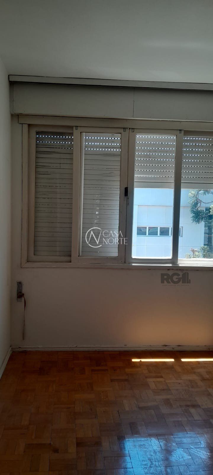 Apartamento à venda com 3 quartos, 100m², 2 vagas, Rua Dona Eugênia no bairro Santa Cecília em Porto Alegre