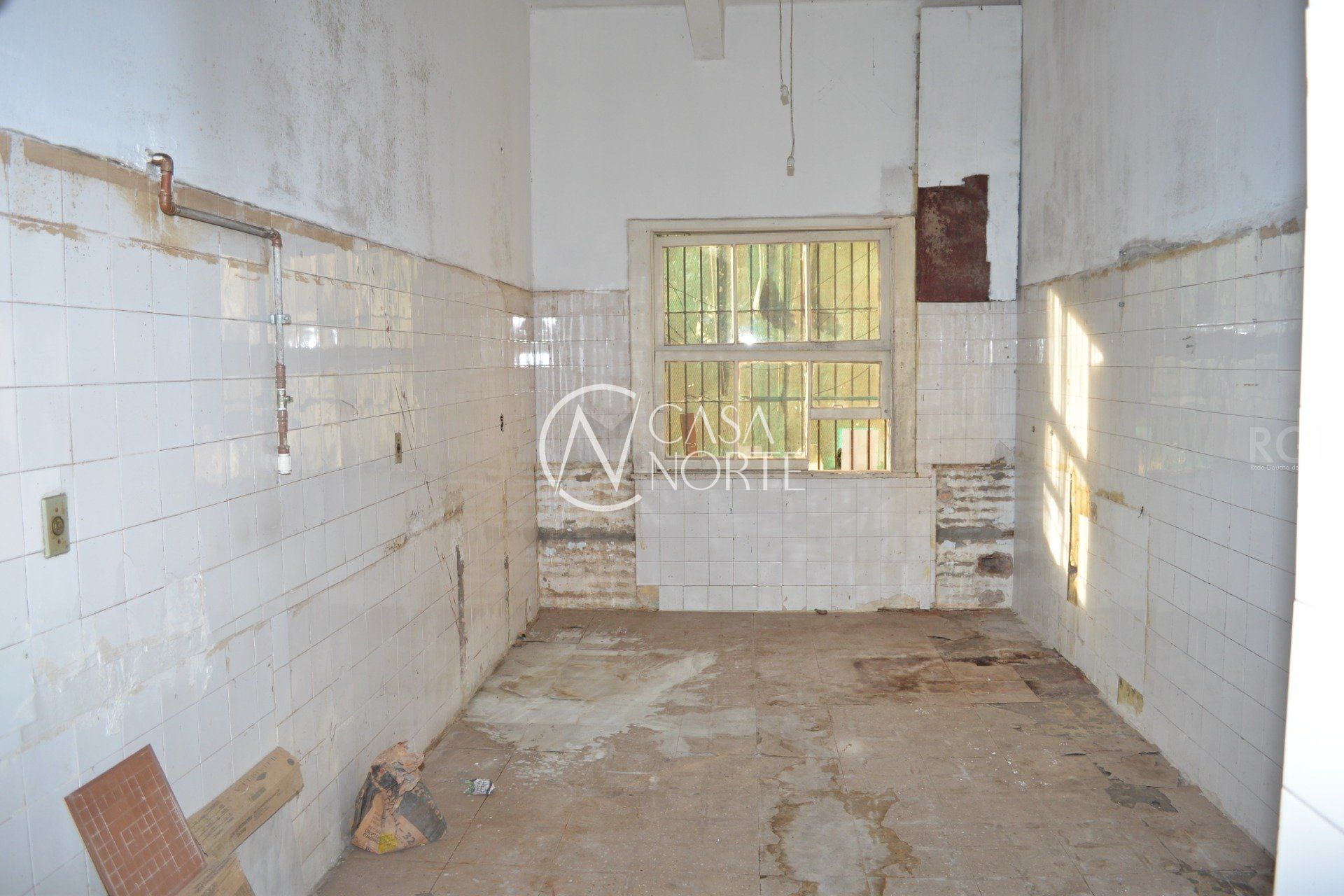 Prédio Residencial à venda com 7 quartos, 470m², Avenida Cristóvão Colombo no bairro São João em Porto Alegre