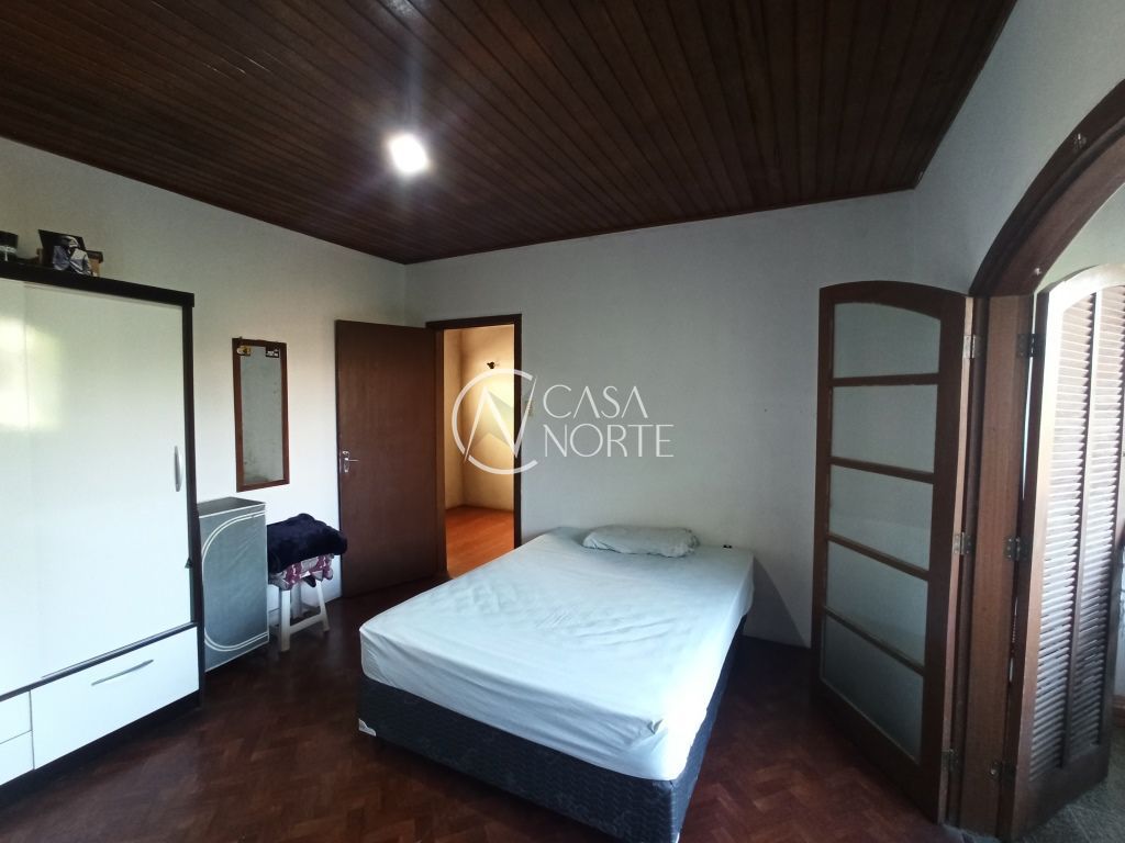 Casa à venda com 3 quartos, 150m², 1 vaga, Rua Santa Maria no bairro Vila São José em Porto Alegre