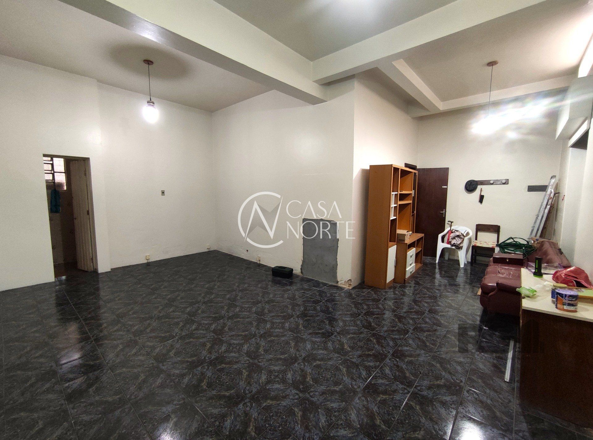 Casa à venda com 3 quartos, 200m², 4 vagas, Travessa Jundiai no bairro Higienópolis em Porto Alegre