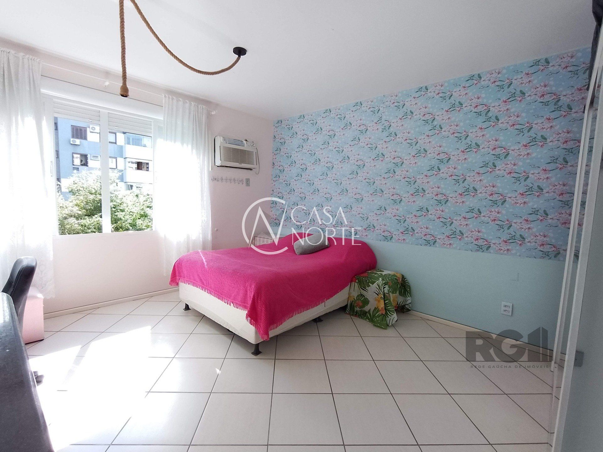 Kitnet à venda com 1 quarto, 27m², Rua Mucio Teixeira no bairro Menino Deus em Porto Alegre