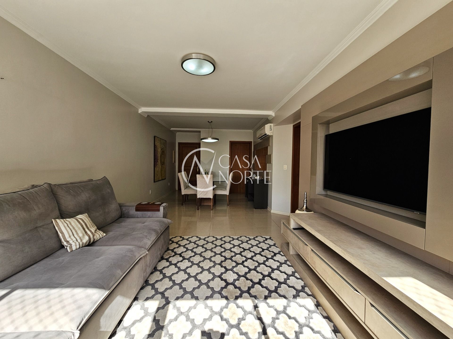 Apartamento à venda com 3 quartos, 99m², 1 suíte, 2 vagas, Rua Portugal no bairro São João em Porto Alegre