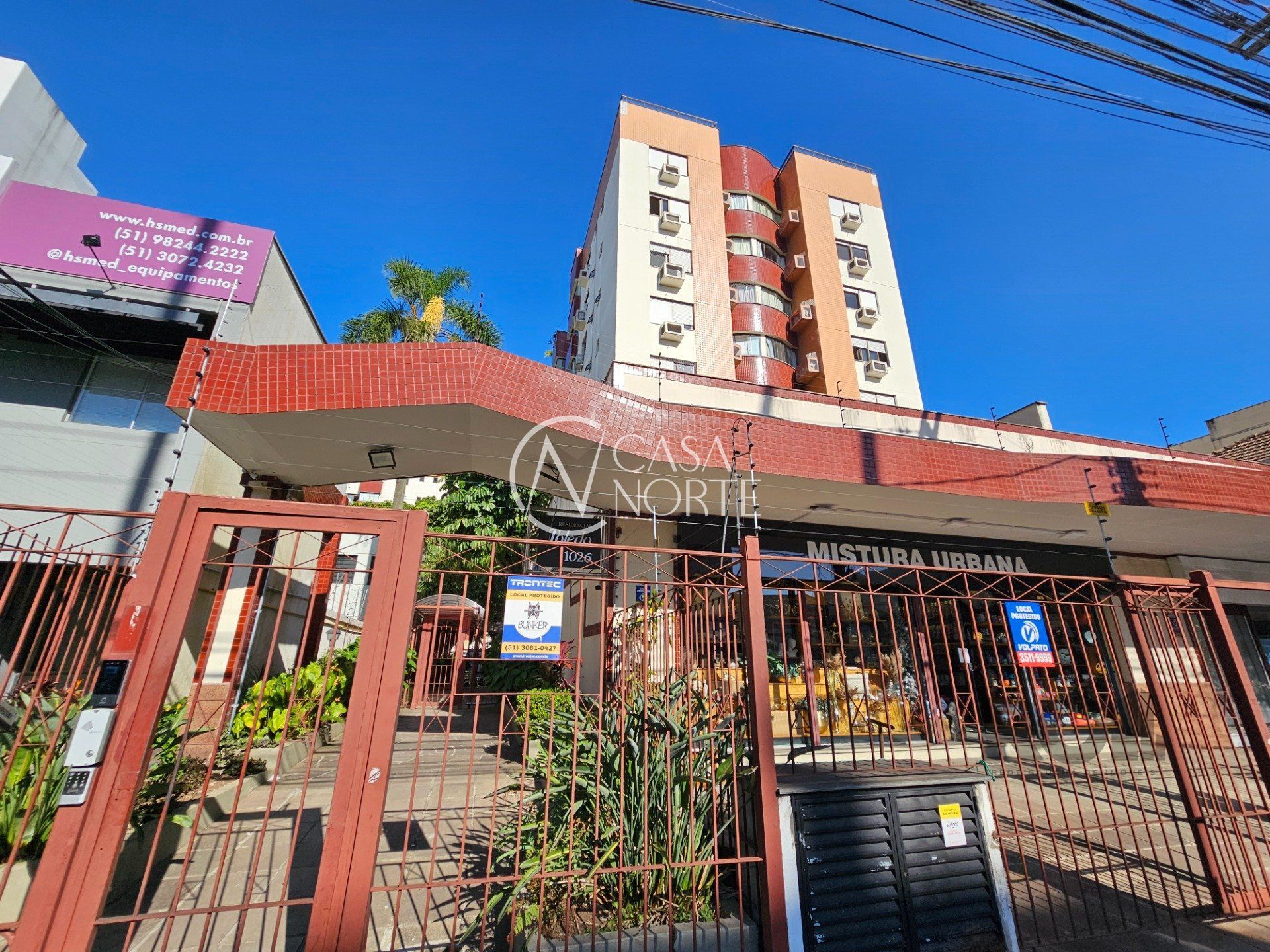 Apartamento à venda com 3 quartos, 91m², 1 suíte, 1 vaga, Rua Visconde do Herval no bairro Menino Deus em Porto Alegre