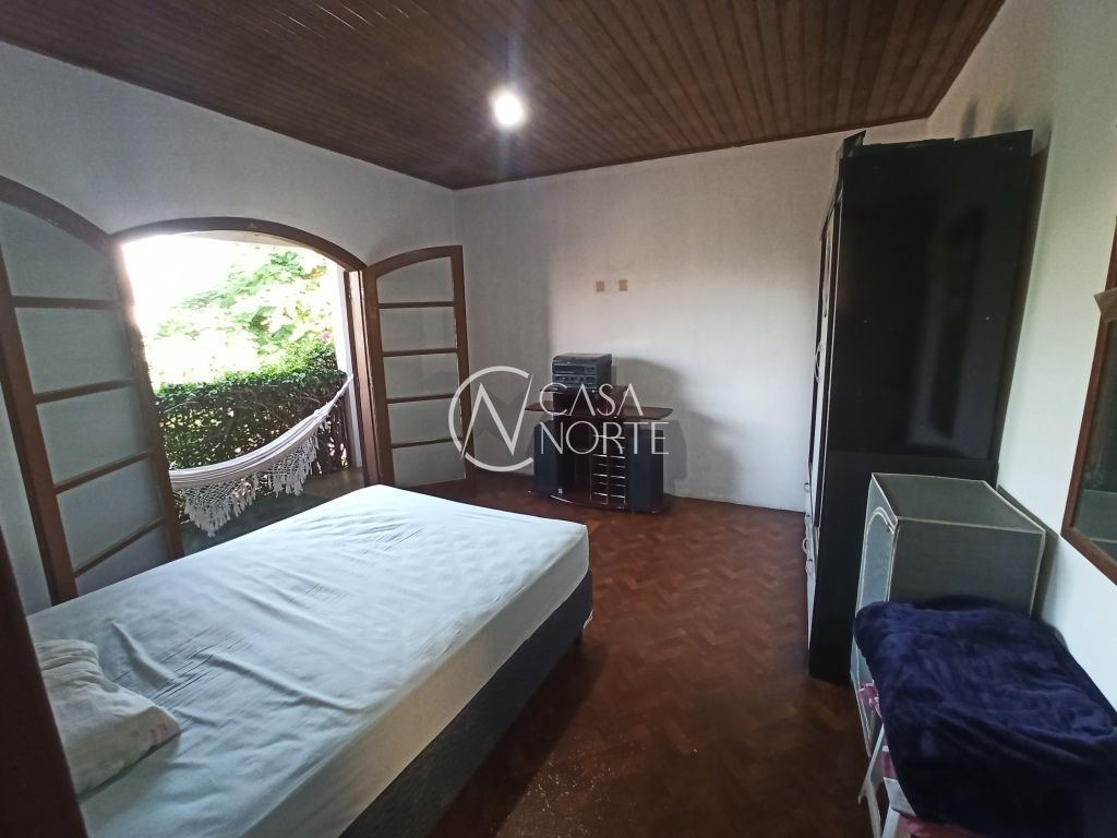 Casa à venda com 3 quartos, 150m², 1 vaga, Rua Santa Maria no bairro Vila São José em Porto Alegre