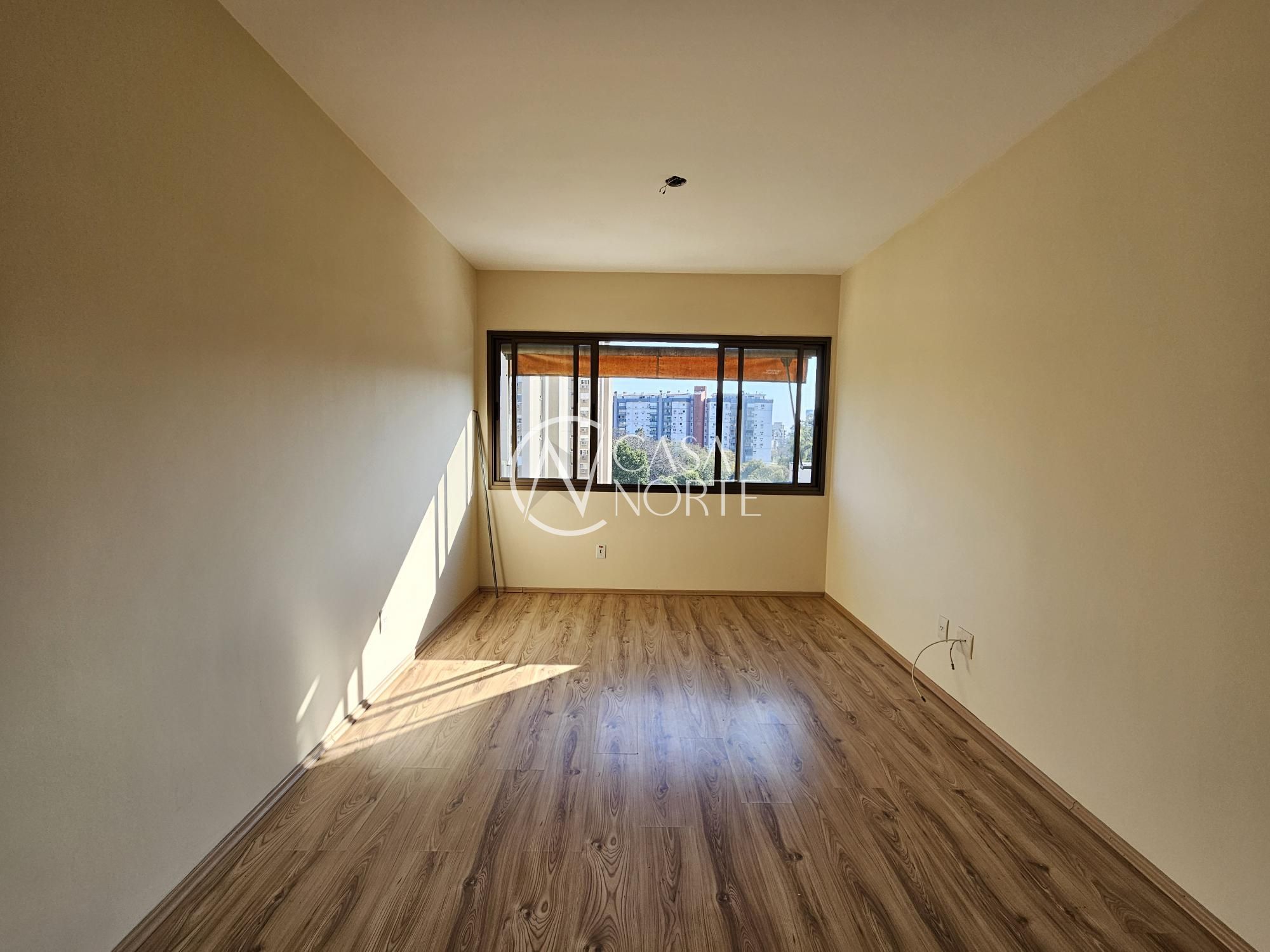 Apartamento à venda com 2 quartos, 64m², 1 vaga, Rua General Lima e Silva no bairro Cidade Baixa em Porto Alegre