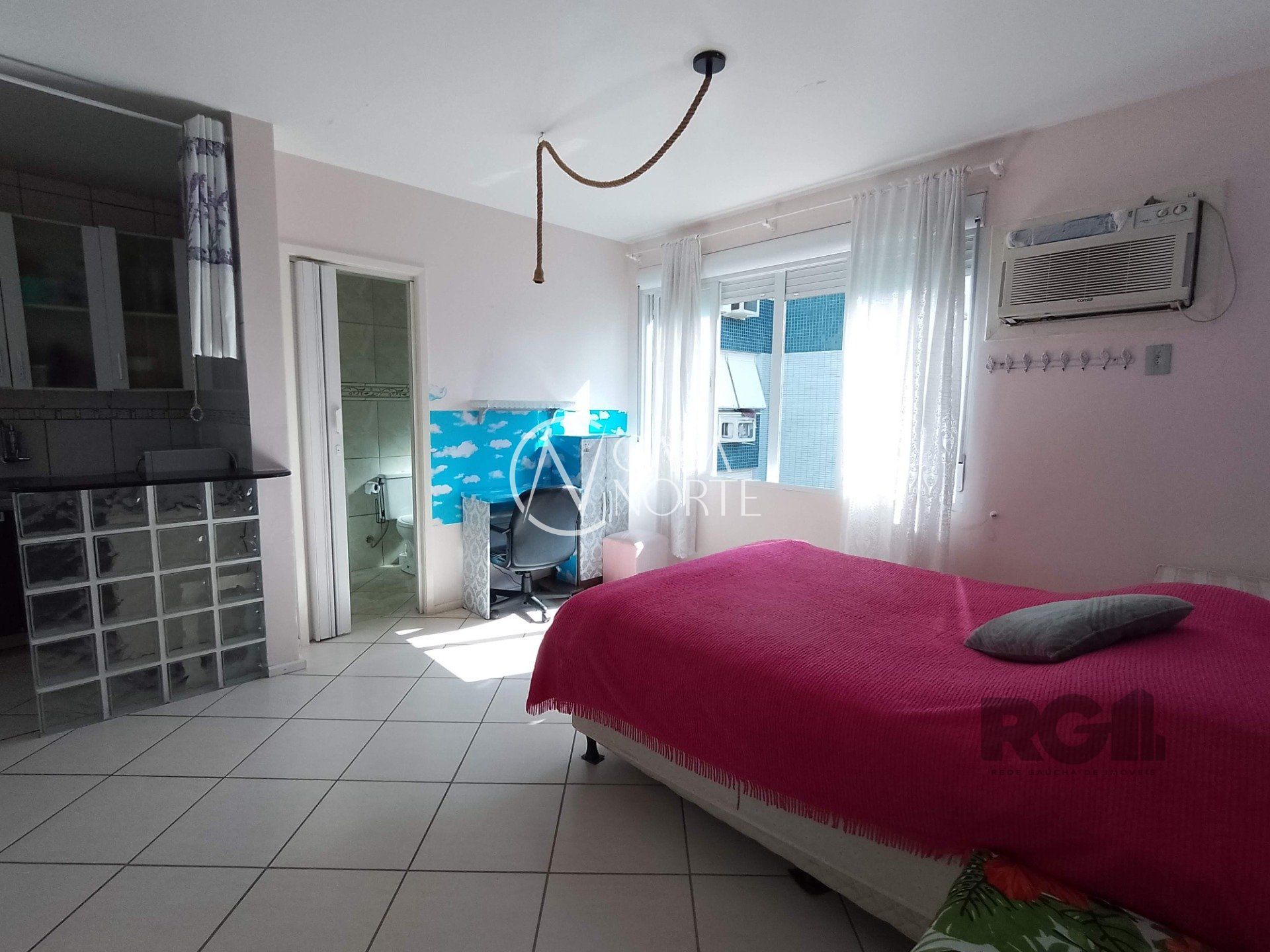 Kitnet à venda com 1 quarto, 27m², Rua Mucio Teixeira no bairro Menino Deus em Porto Alegre