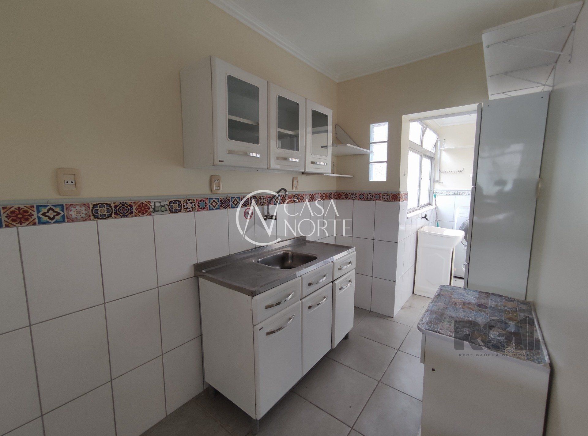 Apartamento à venda com 2 quartos, 53m², Rua Eurico Lara no bairro Medianeira em Porto Alegre