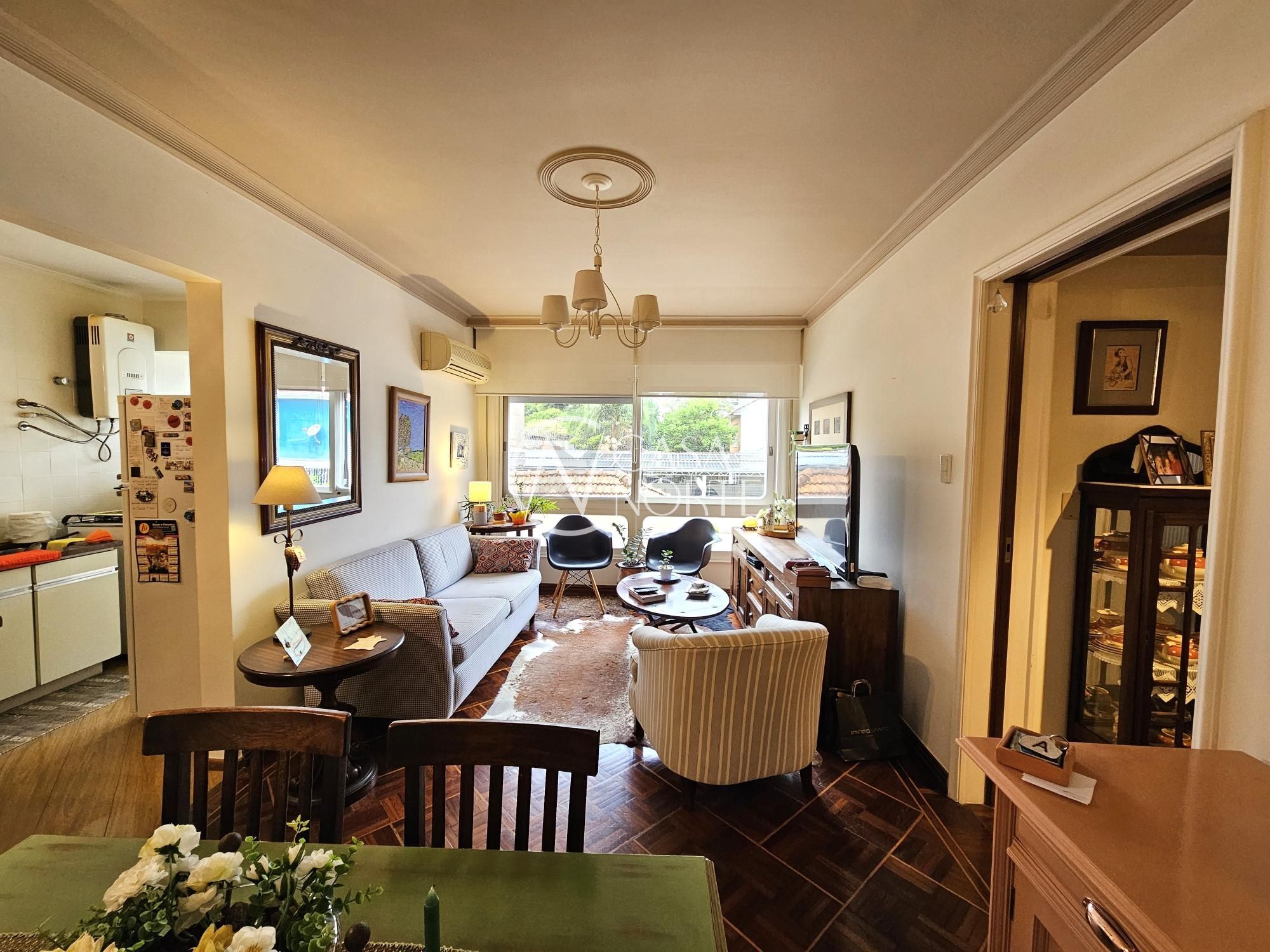 Apartamento à venda com 2 quartos, 92m², 1 vaga, Rua Doutor Oscar Bittencourt no bairro Menino Deus em Porto Alegre