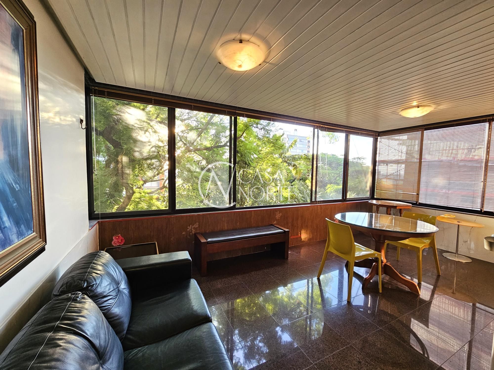 Apartamento à venda com 3 quartos, 166m², 1 suíte, 3 vagas, Rua Carlos Von Koseritz no bairro São João em Porto Alegre