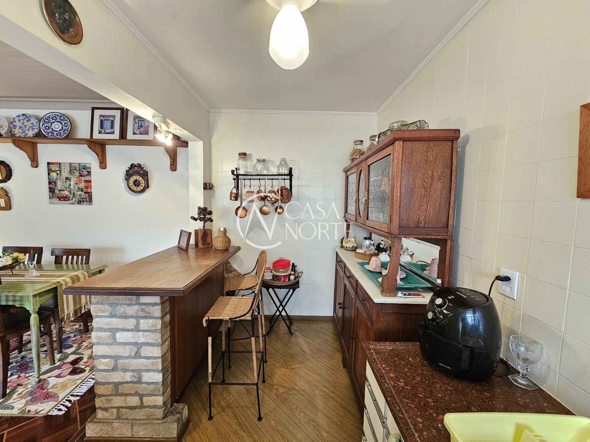 Apartamento à venda com 2 quartos, 92m², 1 vaga, Rua Doutor Oscar Bittencourt no bairro Menino Deus em Porto Alegre