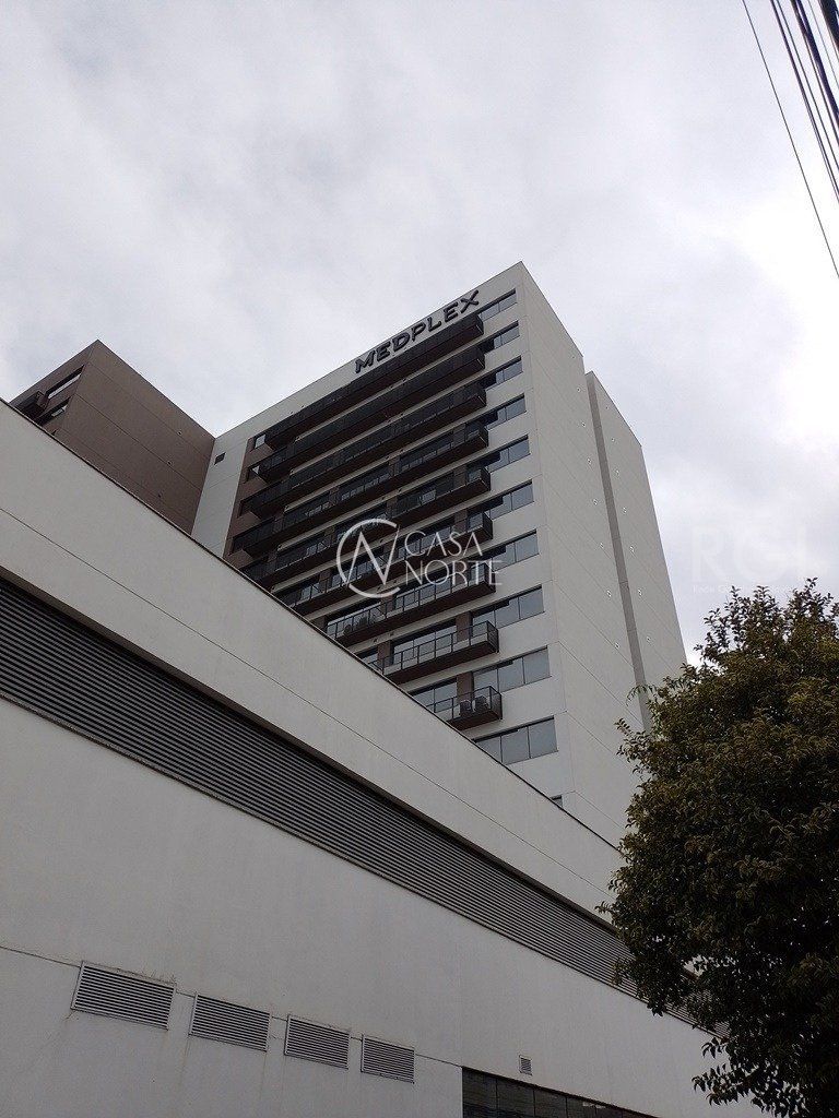 Sala Comercial à venda com 1 quarto, 32m², Avenida Assis Brasil no bairro Cristo Redentor em Porto Alegre