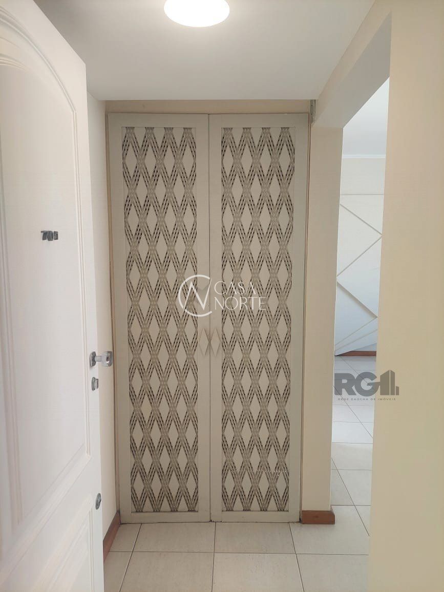 Apartamento à venda com 3 quartos, 183m², 1 suíte, 1 vaga, Avenida Venancio Aires no bairro Santana em Porto Alegre