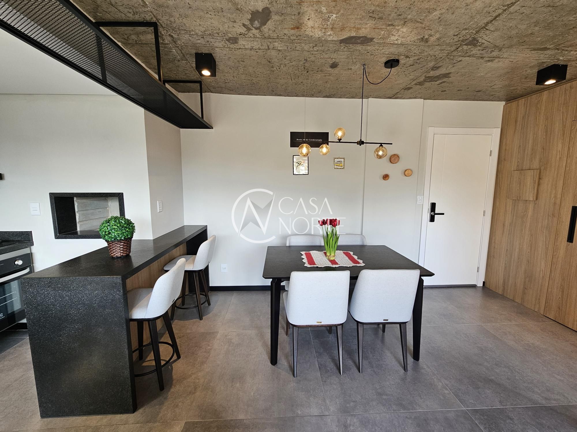 Studio à venda com 1 quarto, 43m², 2 vagas, Rua Gonçalves Dias no bairro Menino Deus em Porto Alegre