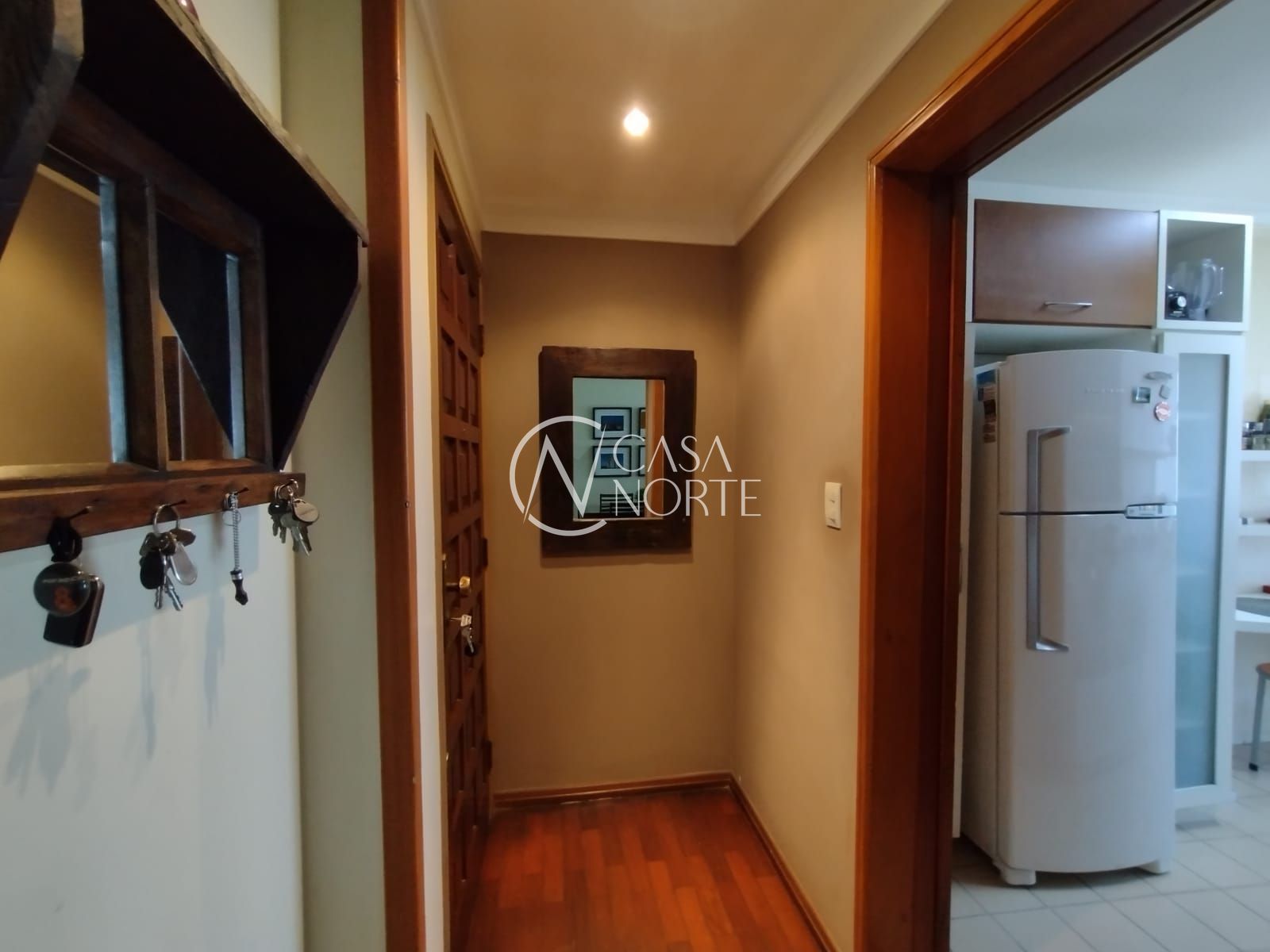 Apartamento à venda com 2 quartos, 81m², 1 vaga, Avenida Protásio Alves no bairro Três Figueiras em Porto Alegre