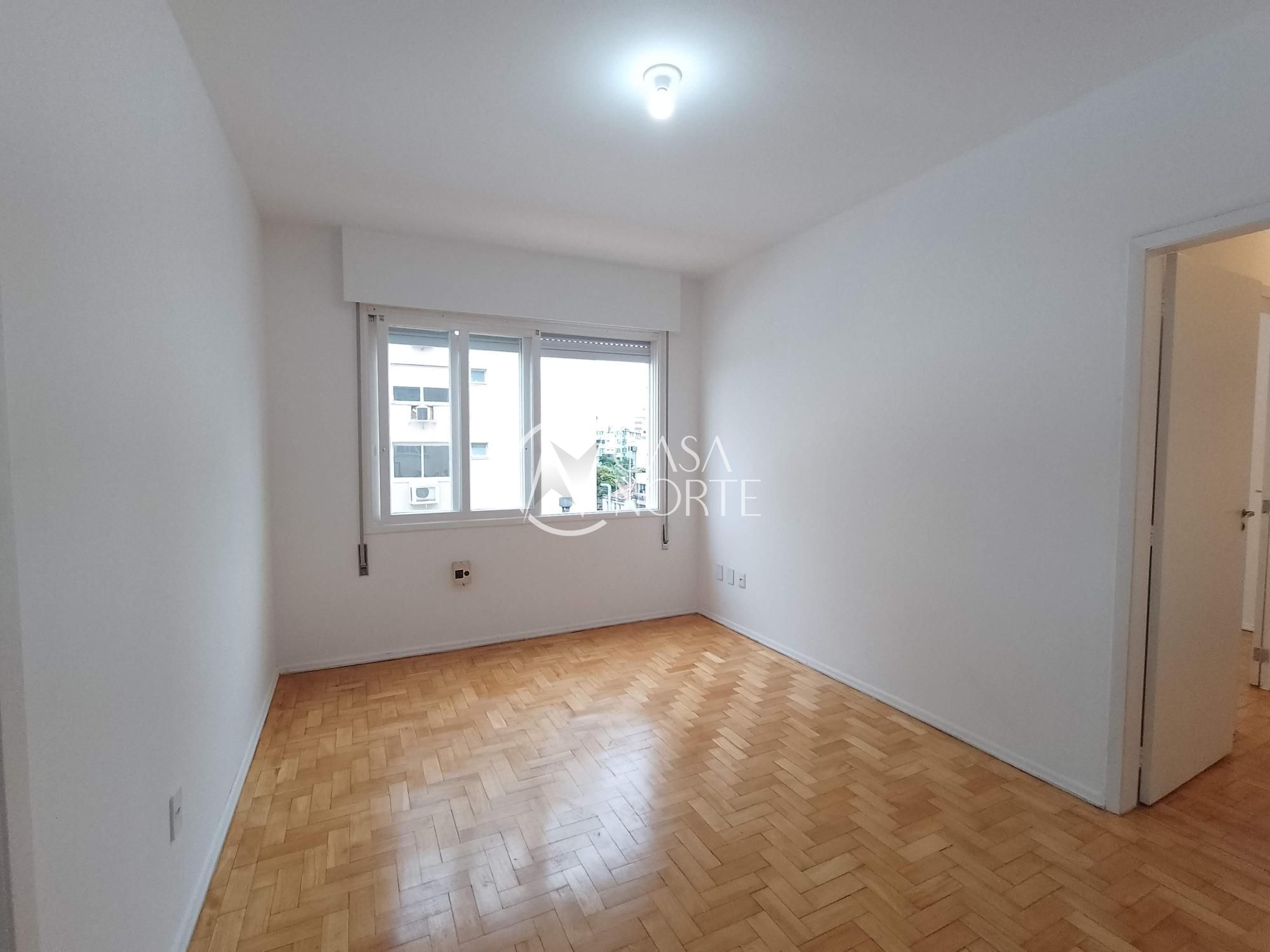 Apartamento à venda com 2 quartos, 69m², Avenida Cristóvão Colombo no bairro Floresta em Porto Alegre