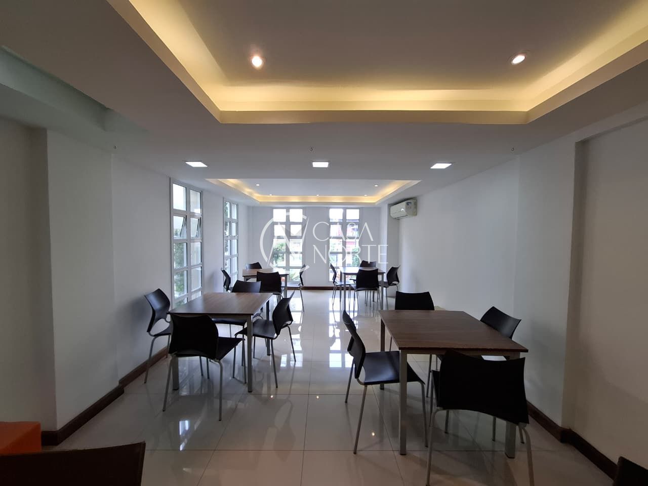 Apartamento à venda com 2 quartos, 115m², 1 suíte, 2 vagas, Rua La Plata no bairro Jardim Botânico em Porto Alegre