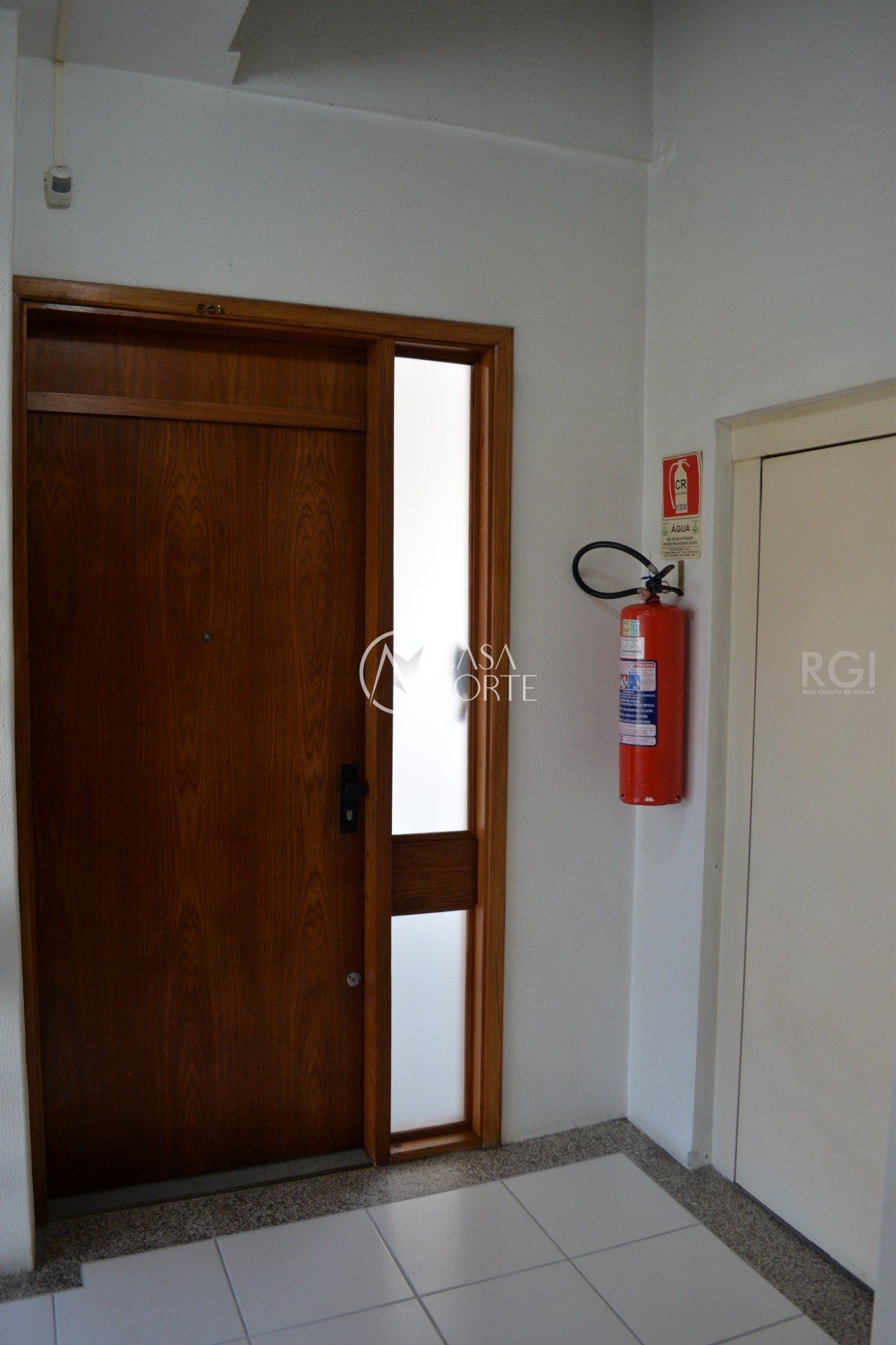 Sala Comercial à venda , 85m², Rua Cancio Gomes no bairro Floresta em Porto Alegre