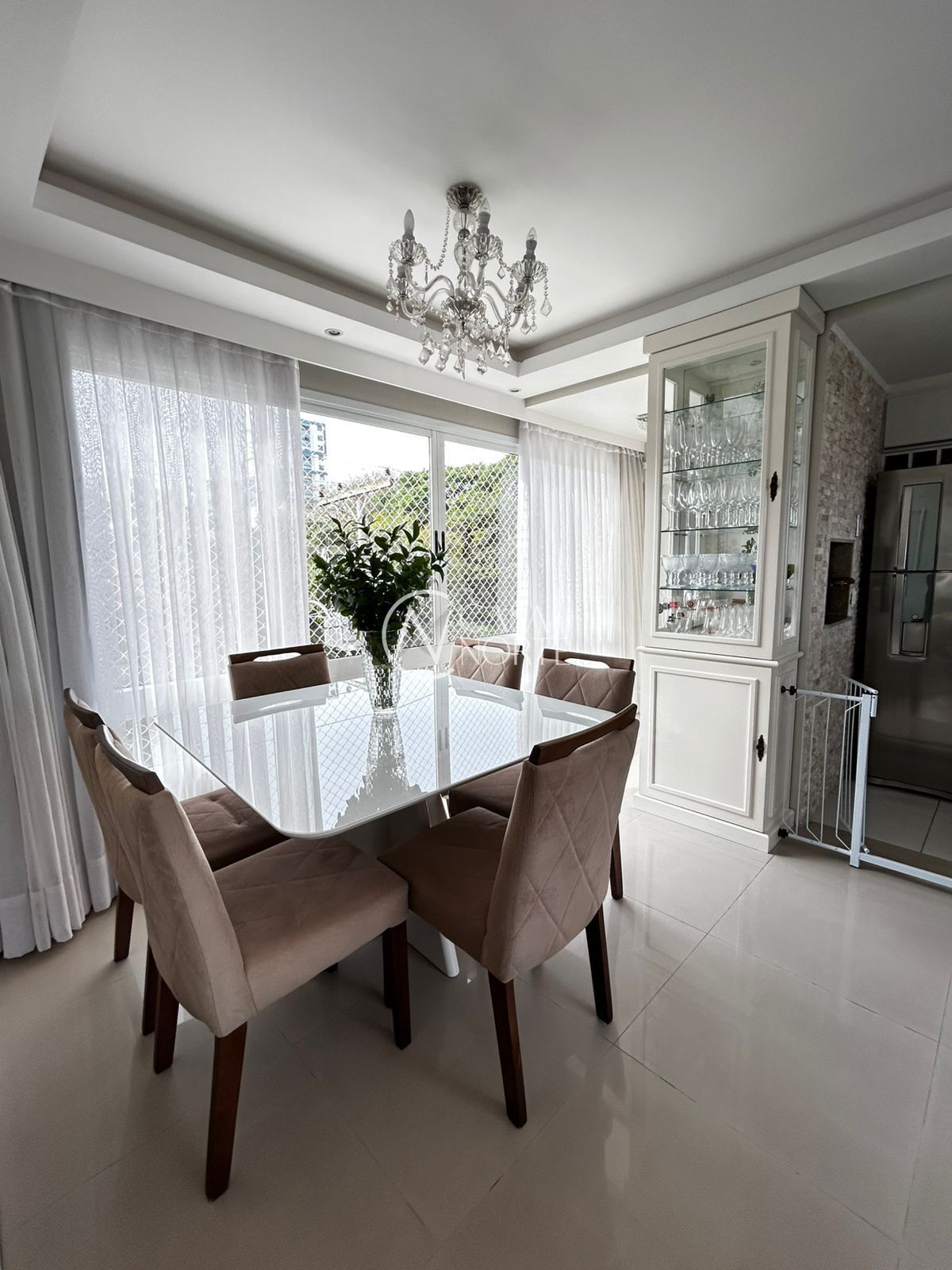 Apartamento à venda com 2 quartos, 62m², 1 suíte, 2 vagas, Rua Professor Abílio Azambuja no bairro Jardim do Salso em Porto Alegre