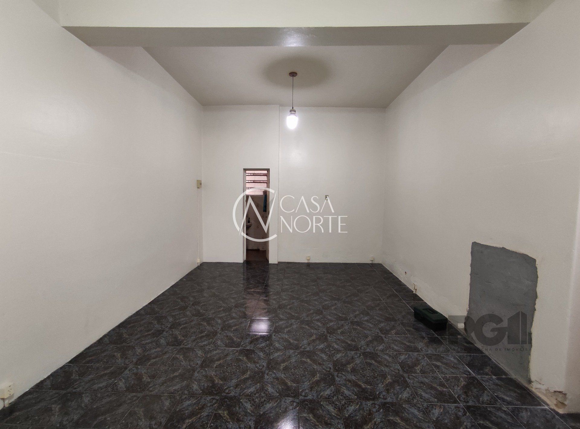 Casa à venda com 3 quartos, 200m², 4 vagas, Travessa Jundiai no bairro Higienópolis em Porto Alegre