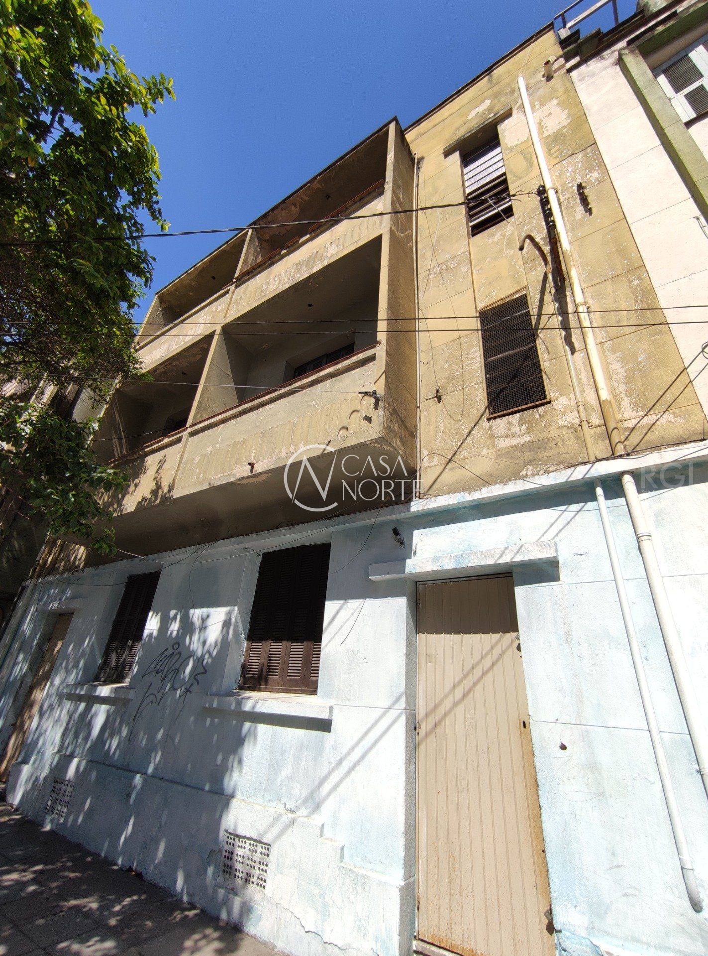 Terreno à venda  com 350m², Avenida Desembargador Andre da Rocha no bairro Centro Histórico em Porto Alegre