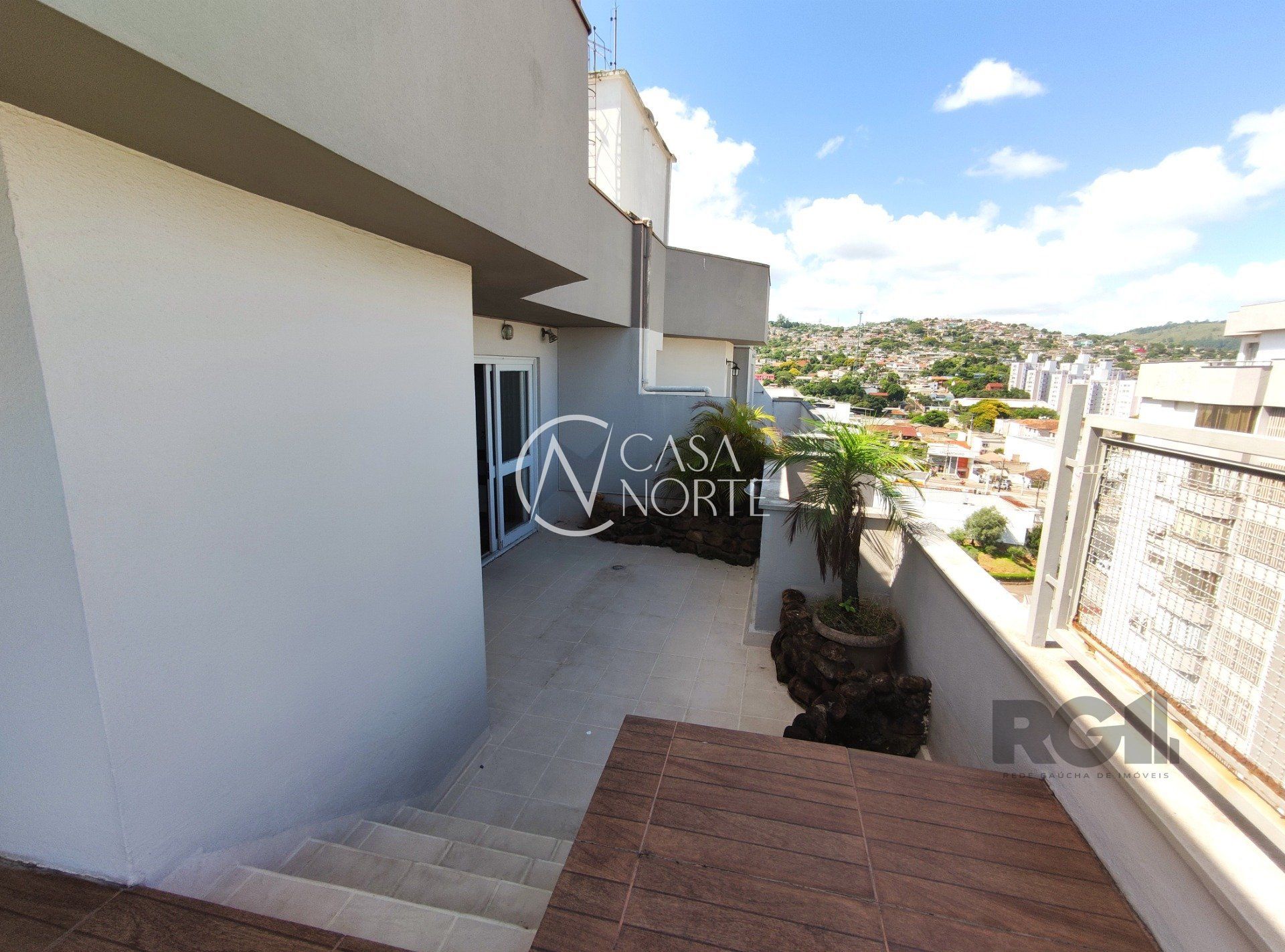 Cobertura à venda com 2 quartos, 155m², 2 vagas, Rua Oswaldo Pereira de Freitas no bairro Partenon em Porto Alegre