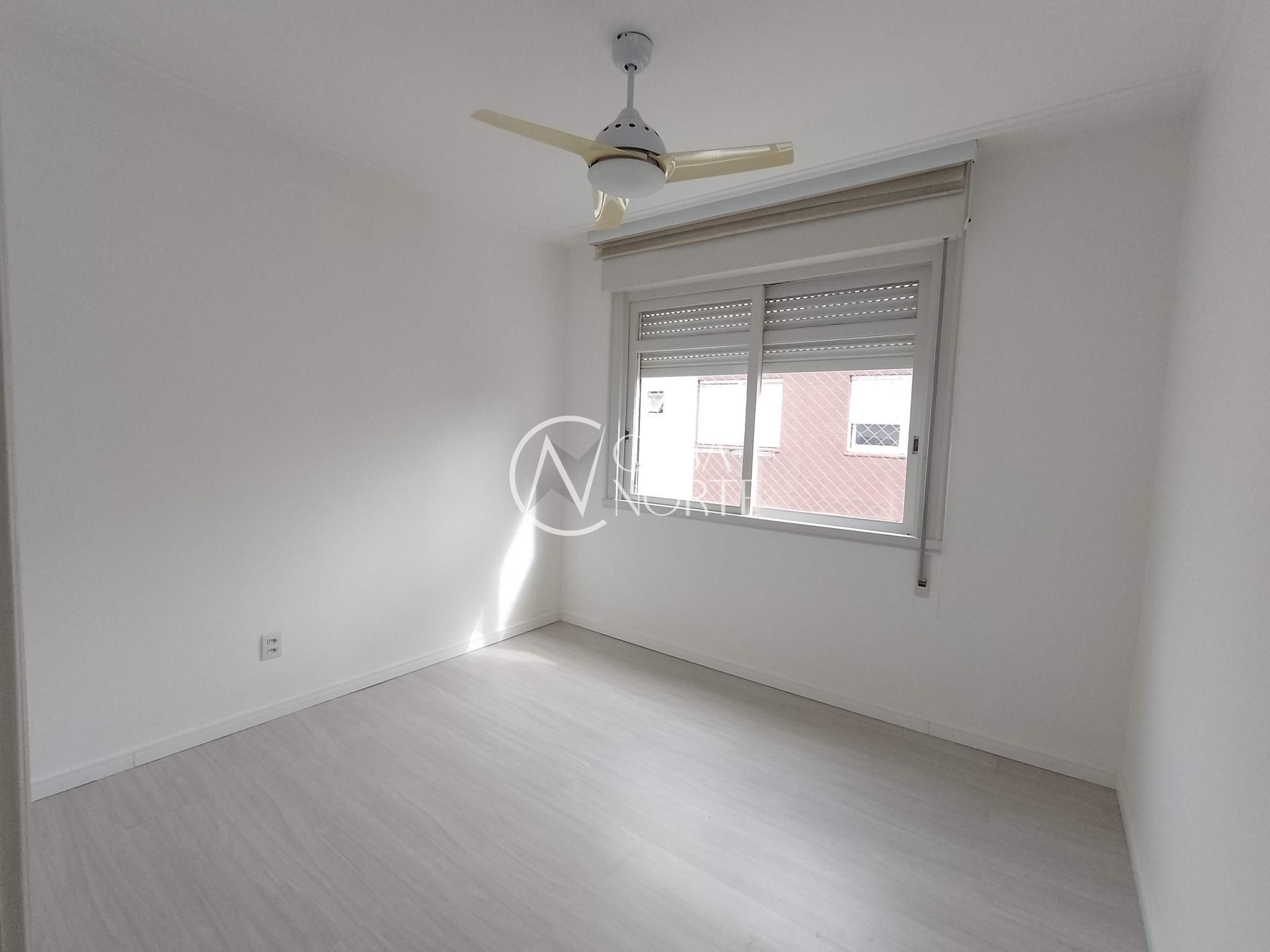 Apartamento à venda com 2 quartos, 70m², 1 vaga, Rua Domingos Crescêncio no bairro Santana em Porto Alegre