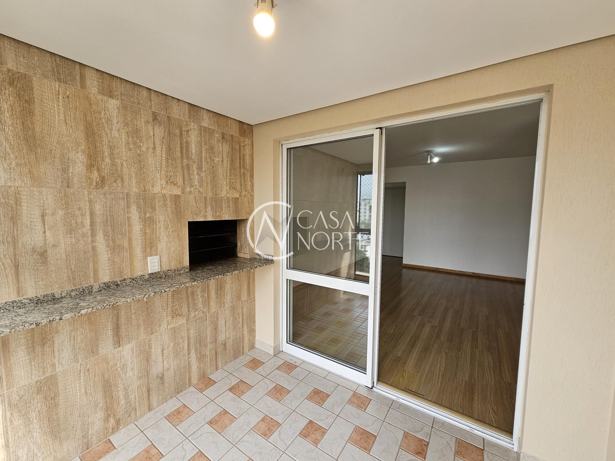 Apartamento à venda com 3 quartos, 95m², 1 suíte, 2 vagas, Rua Jari no bairro Passo da Areia em Porto Alegre