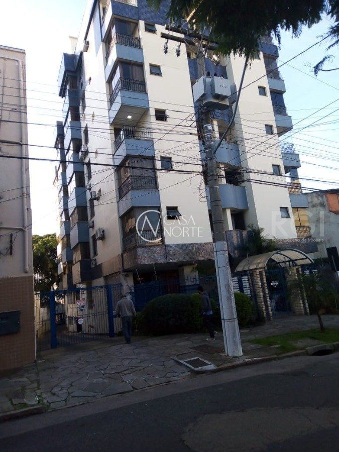 Apartamento à venda com 2 quartos, 62m², 1 vaga, Rua General Couto de Magalhaes no bairro São João em Porto Alegre