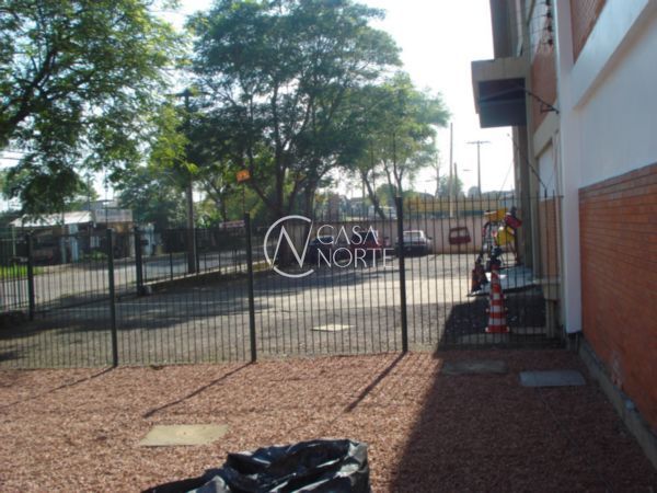 Pavilhão à venda , 2227m², Avenida das Industrias no bairro Anchieta em Porto Alegre